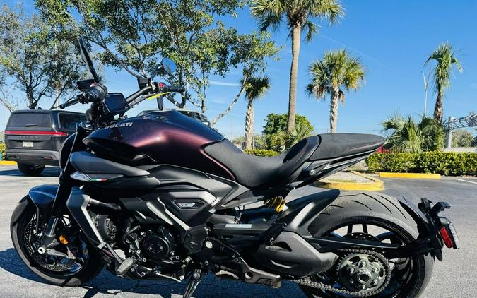 2026 Ducati XDiavel V4 Black Lava