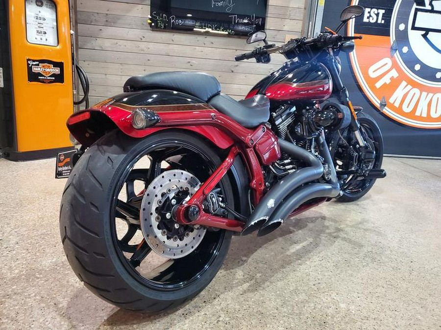 2017 Harley-Davidson® FXSE - CVO™ Pro Street Breakout®