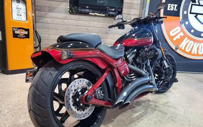 2017 Harley-Davidson® FXSE - CVO™ Pro Street Breakout®