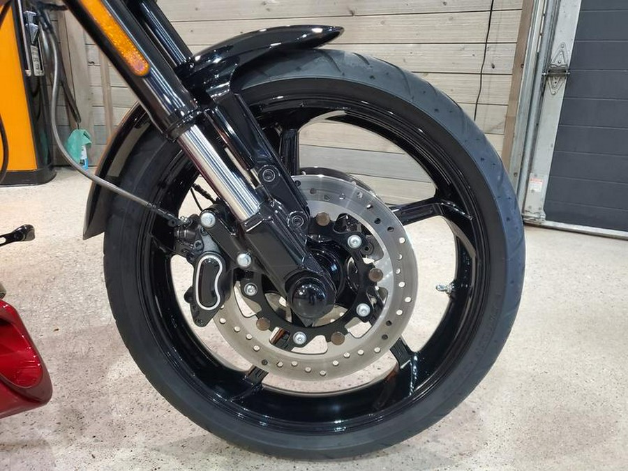 2017 Harley-Davidson® FXSE - CVO™ Pro Street Breakout®