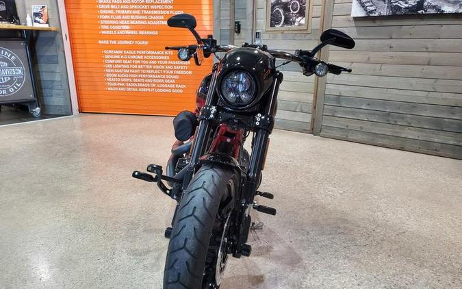 2017 Harley-Davidson® FXSE - CVO™ Pro Street Breakout®