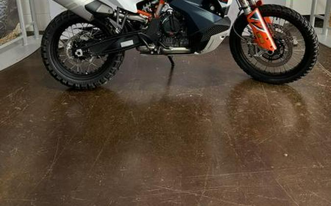 2024 KTM 890 Adventure R