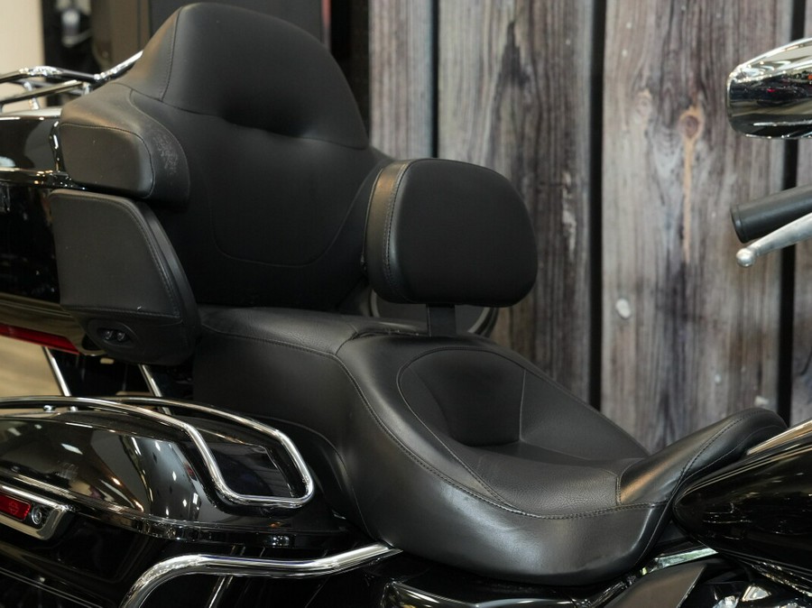 Used 2017 Harley-Davidson Road Glide Ultra Motorcycle For Sale In Raleigh, North Carolina