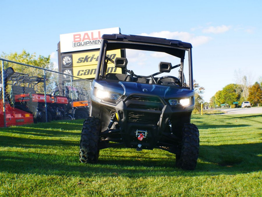 2025 Can-Am® Defender XT HD10