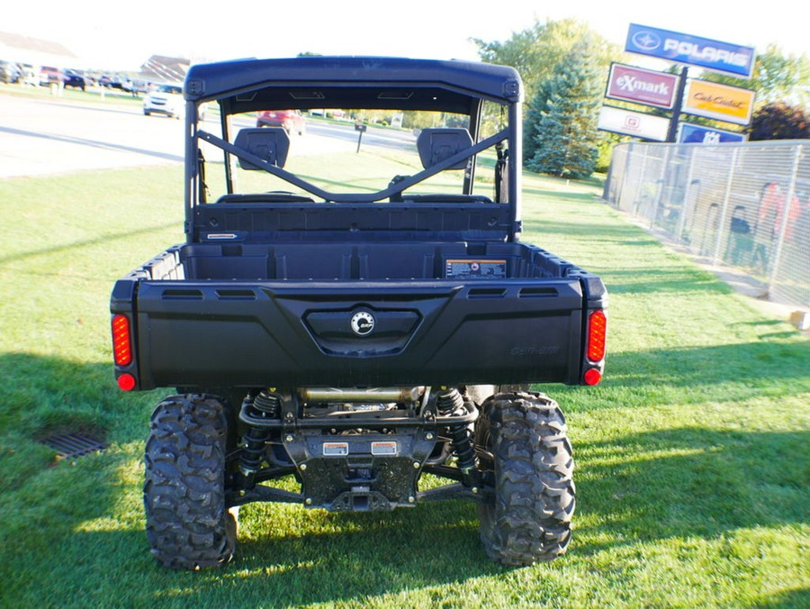2025 Can-Am® Defender XT HD10