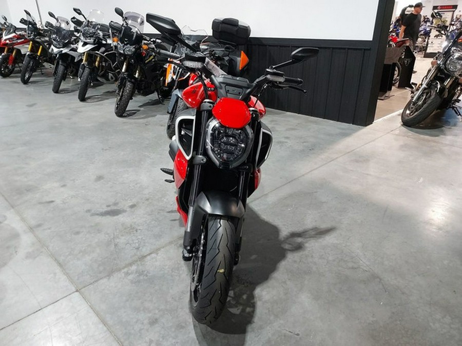 2025 Ducati Diavel V4