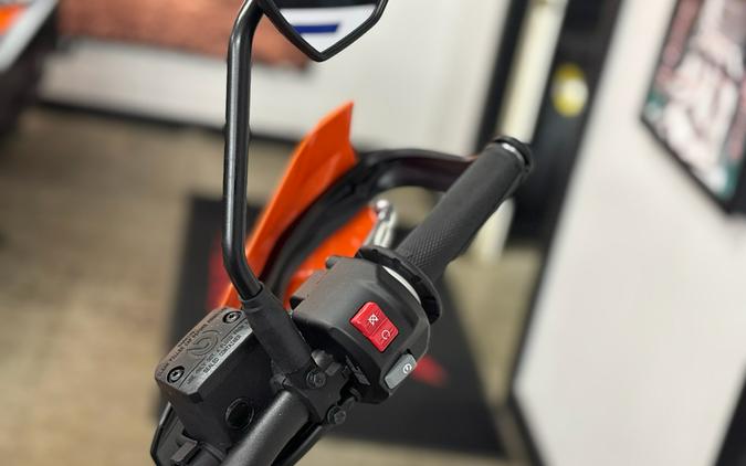 2026 KTM 690 SMC R
