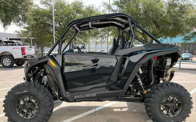 2027 Polaris RZR XP Ultimate Onyx Black