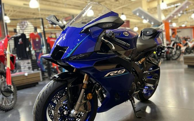 2027 Yamaha YZF R9