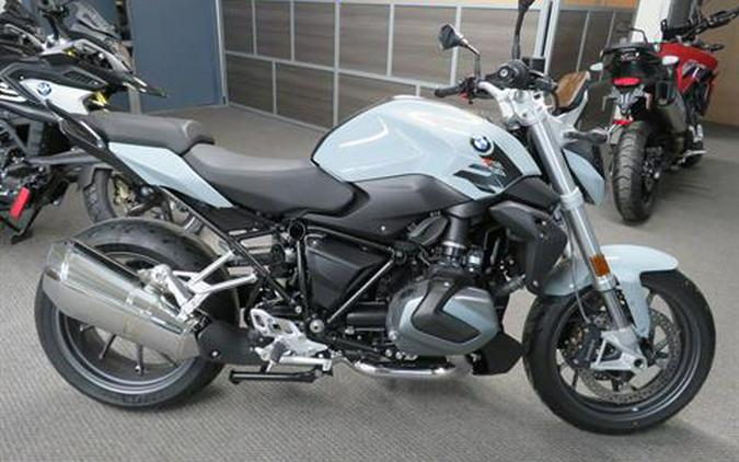 2023 BMW R1250R