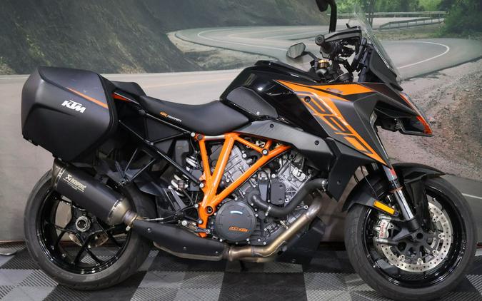 2019 KTM 1290 Super Duke GT