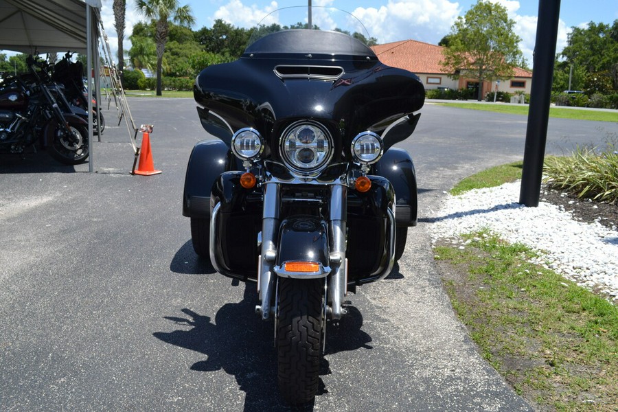 2019 Harley-Davidson Tri Glide Ultra - FLHTCUTG