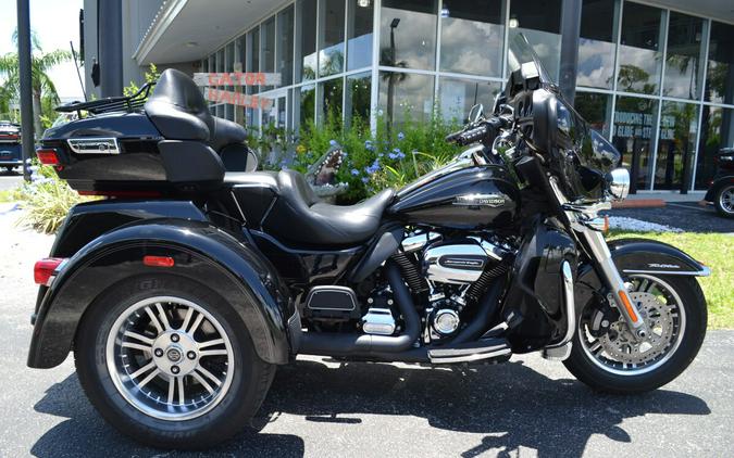 2019 Harley-Davidson Tri Glide Ultra - FLHTCUTG