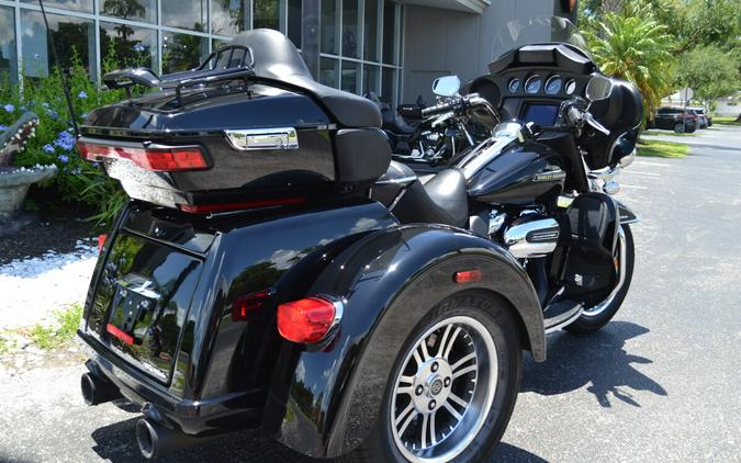 2019 Harley-Davidson Tri Glide Ultra - FLHTCUTG