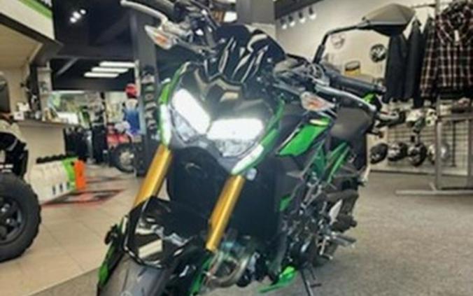 2024 Kawasaki Z900 SE ABS