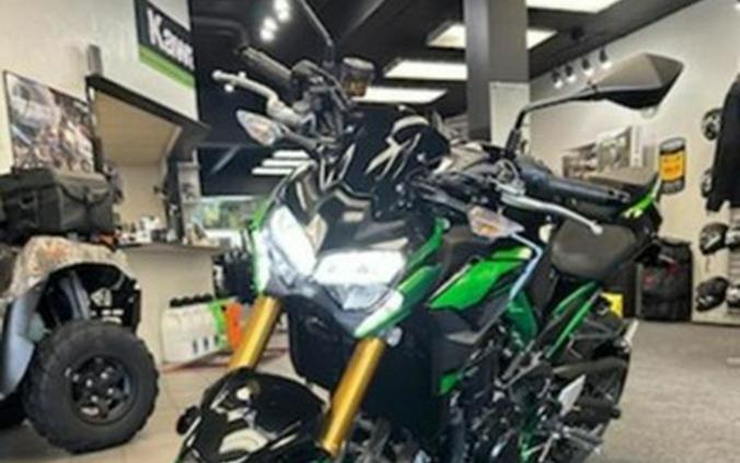 2024 Kawasaki Z900 SE ABS