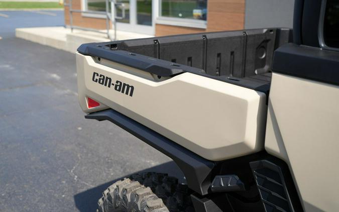 2026 Can-Am® Defender MAX Limited HD11 Desert Tan & Carbon Black