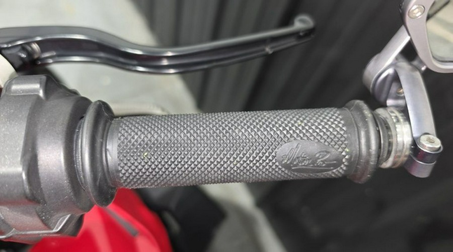 2023 Ducati Streetfighter V4