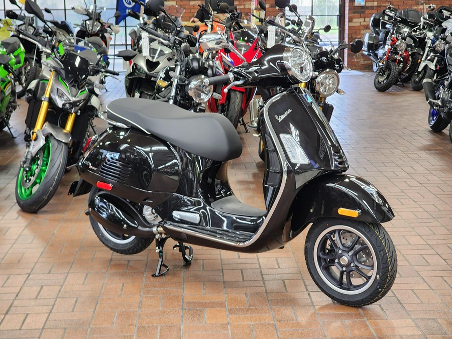 2024 Vespa GTS SUPER 300