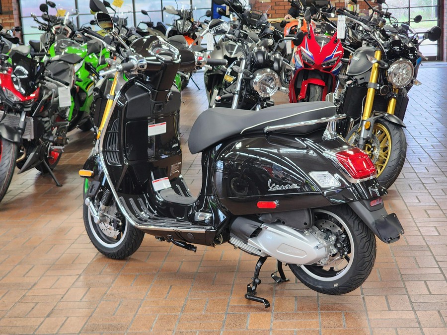 2024 Vespa GTS SUPER 300