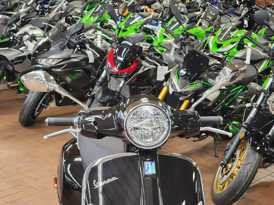 2024 Vespa GTS SUPER 300