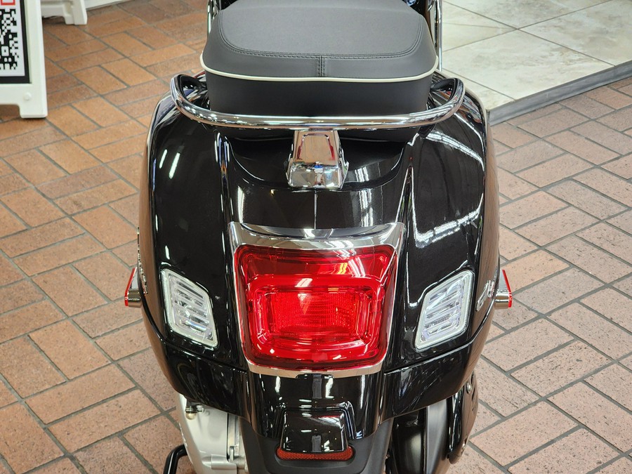 2024 Vespa GTS SUPER 300