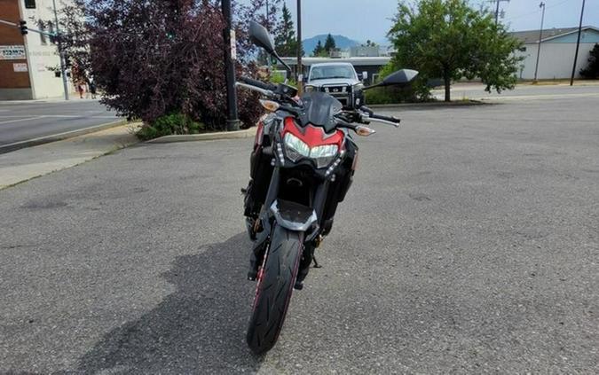 2024 Kawasaki Z900 ABS Candy Persimmon RedEbony