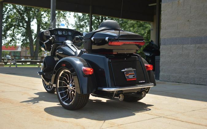 Used 2025 Harley-Davidson Tri Glide Ultra FLHTCUTG