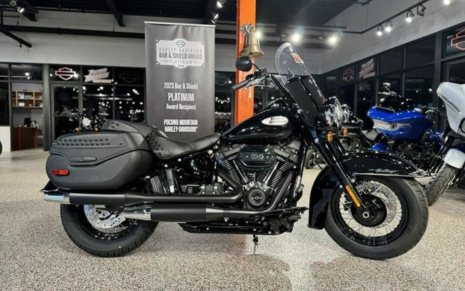 2024 Harley-Davidson Softail FLHCS - Heritage Classic