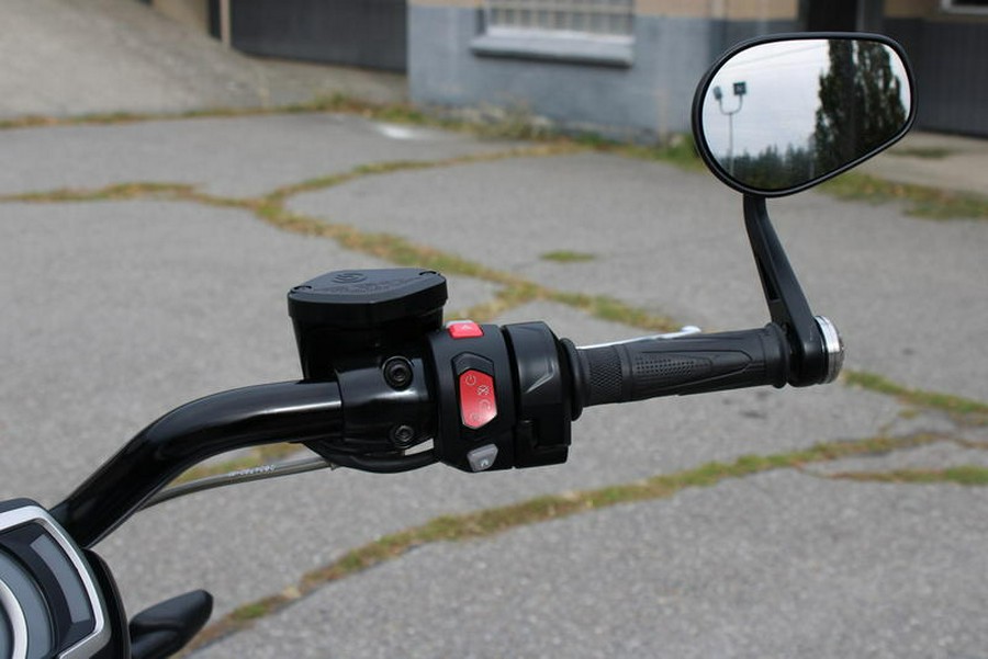 2022 Triumph Rocket 3 GT Silver Ice & Storm Grey