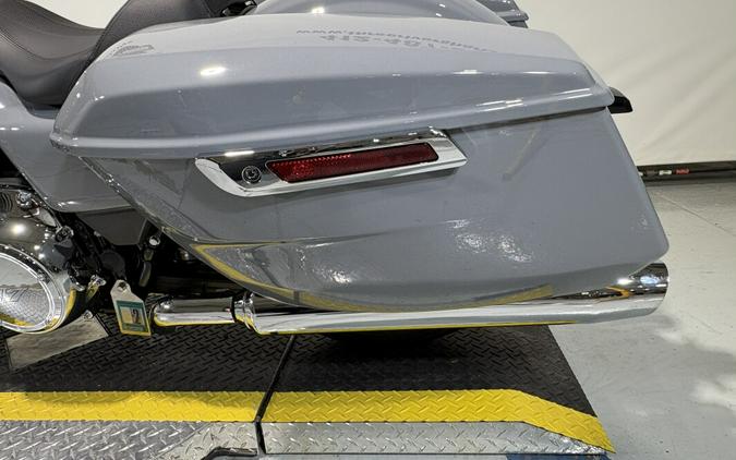 2026 Harley-Davidson® Street Glide® Dark Billiard Gray