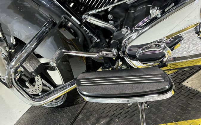 2026 Harley-Davidson® Street Glide® Dark Billiard Gray