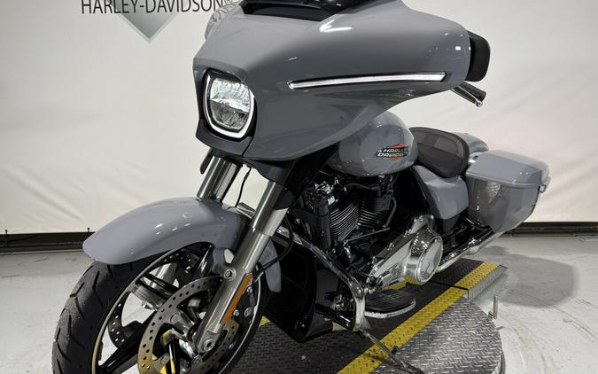 2026 Harley-Davidson® Street Glide® Dark Billiard Gray
