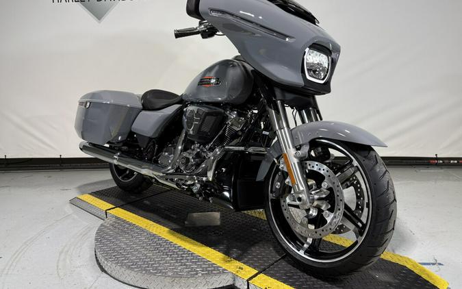 2026 Harley-Davidson® Street Glide® Dark Billiard Gray