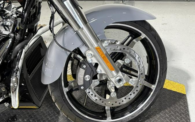 2026 Harley-Davidson® Street Glide® Dark Billiard Gray