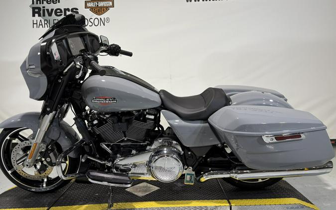 2026 Harley-Davidson® Street Glide® Dark Billiard Gray
