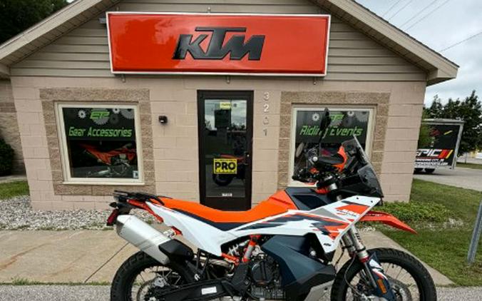 2026 KTM 890 Adventure R