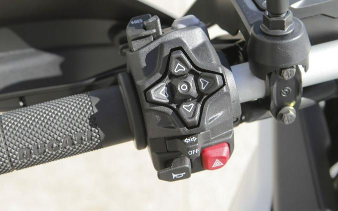 2026 Ducati DesertX V2