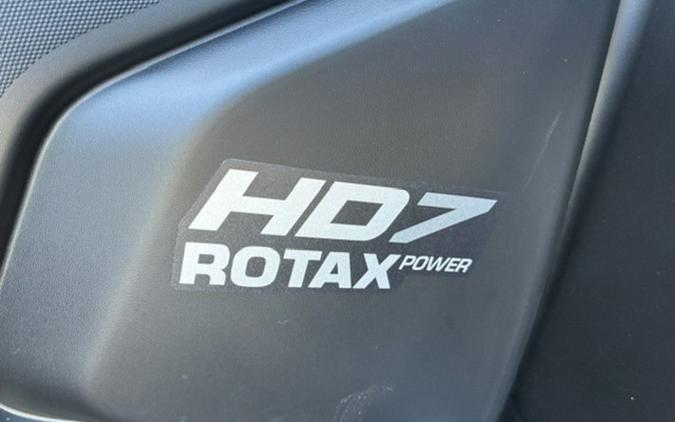 2027 Can-Am Outlander PRO S HD7
