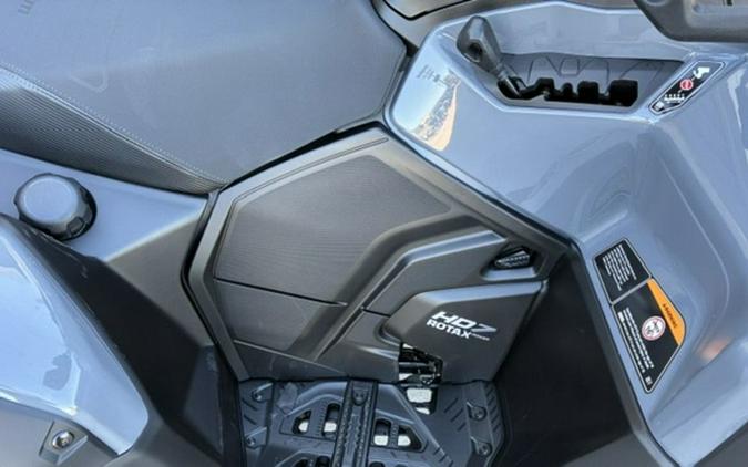 2027 Can-Am Outlander PRO S HD7