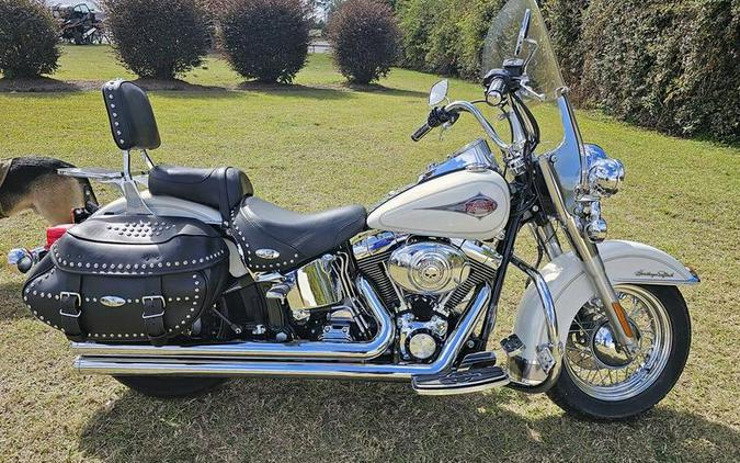 2001 Harley-Davidson® FLSTC - Heritage Softail® Classic