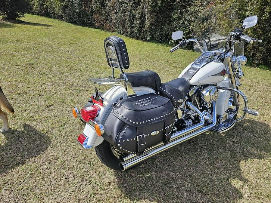 2001 Harley-Davidson® FLSTC - Heritage Softail® Classic