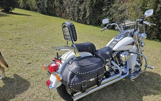 2001 Harley-Davidson® FLSTC - Heritage Softail® Classic