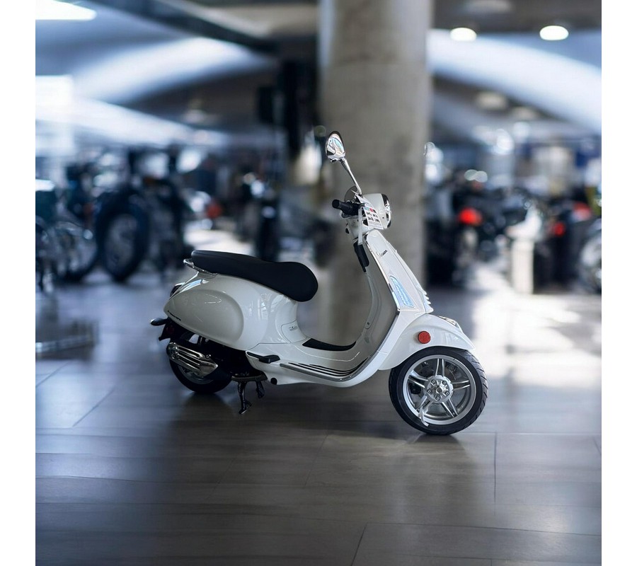 2025 Vespa Primavera 150