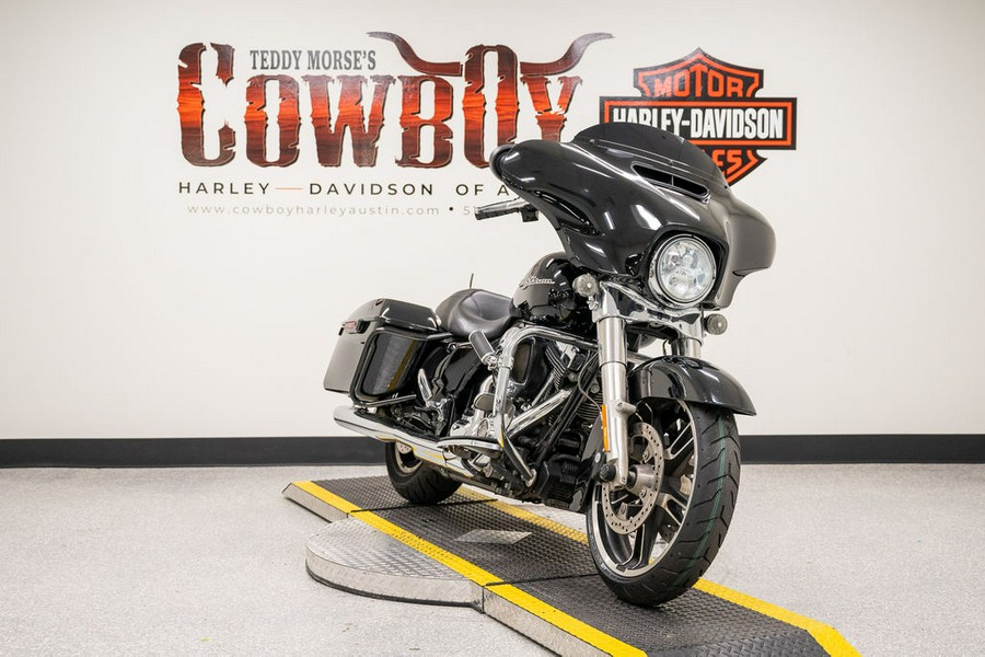 2015 Harley-Davidson® FLHX - Street Glide®