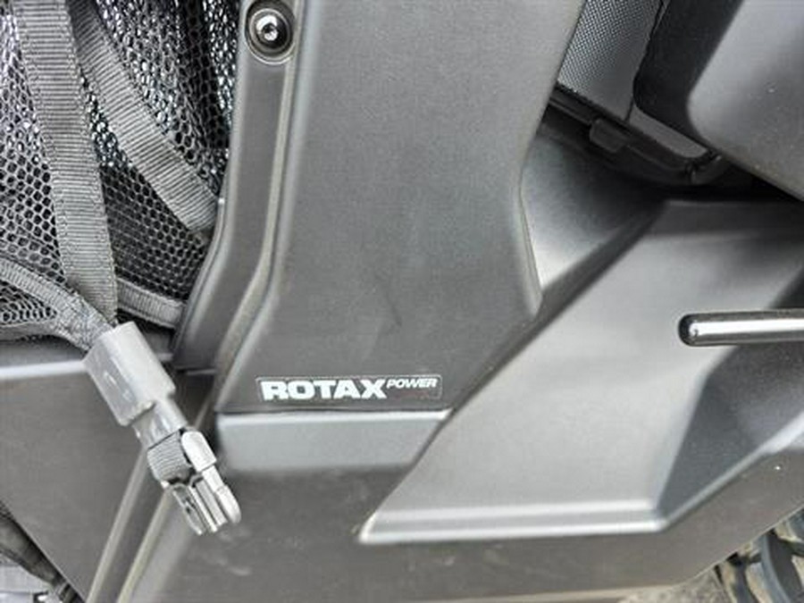 2025 Can-Am Defender DPS HD7