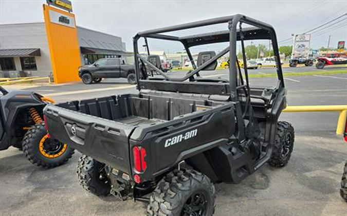 2025 Can-Am Defender DPS HD7