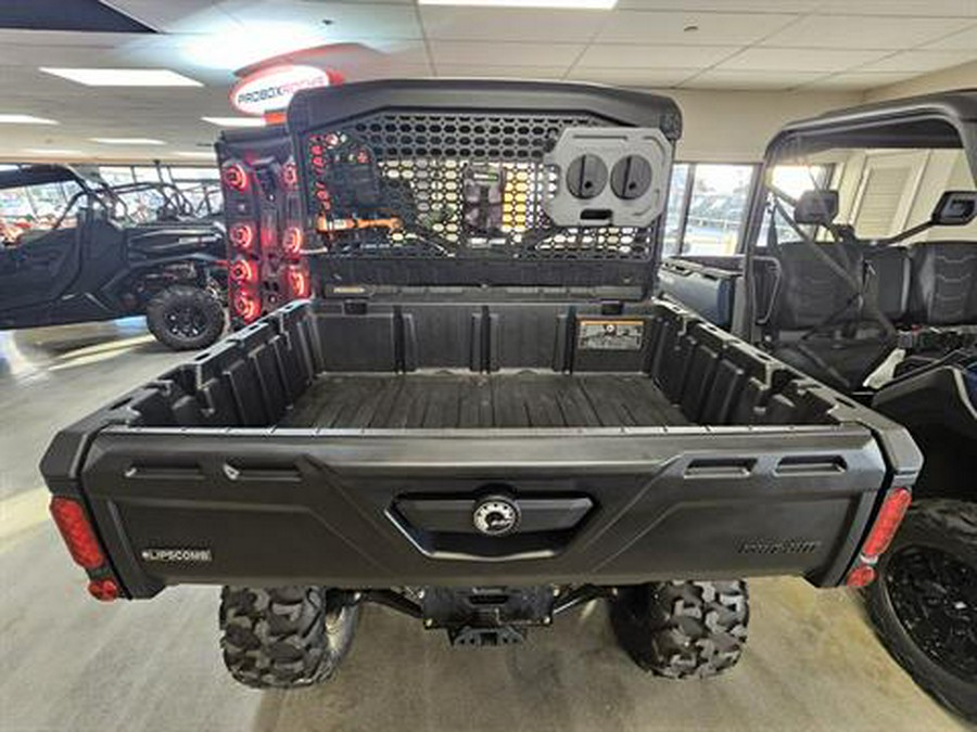 2025 Can-Am Defender DPS HD7