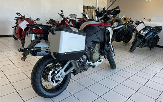 2024 Ducati Multistrada V4 Rally Adventure Travel & Radar