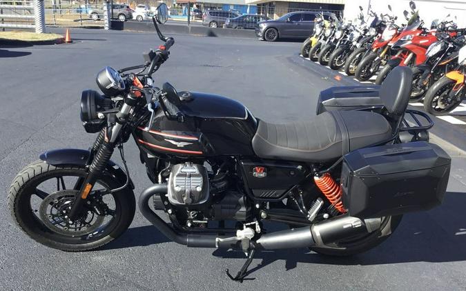 2023 Moto Guzzi V7 Stone